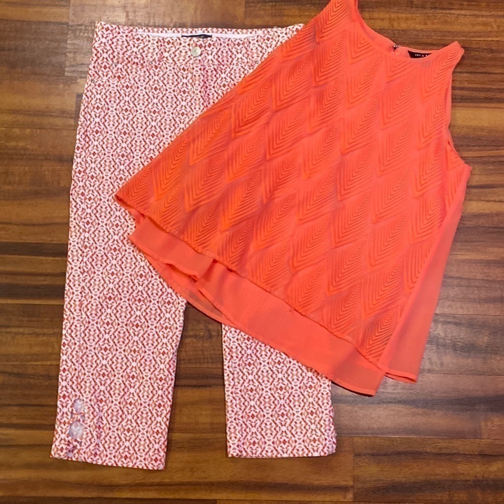Sleeveless Top and Capris Outfit